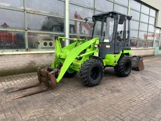 Kubota 2006 - R 520 A obrázek 3 náhled