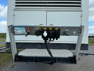 Olympian GEP165 150kVA Generator set on trailer 2006 - N/A obrazek 19