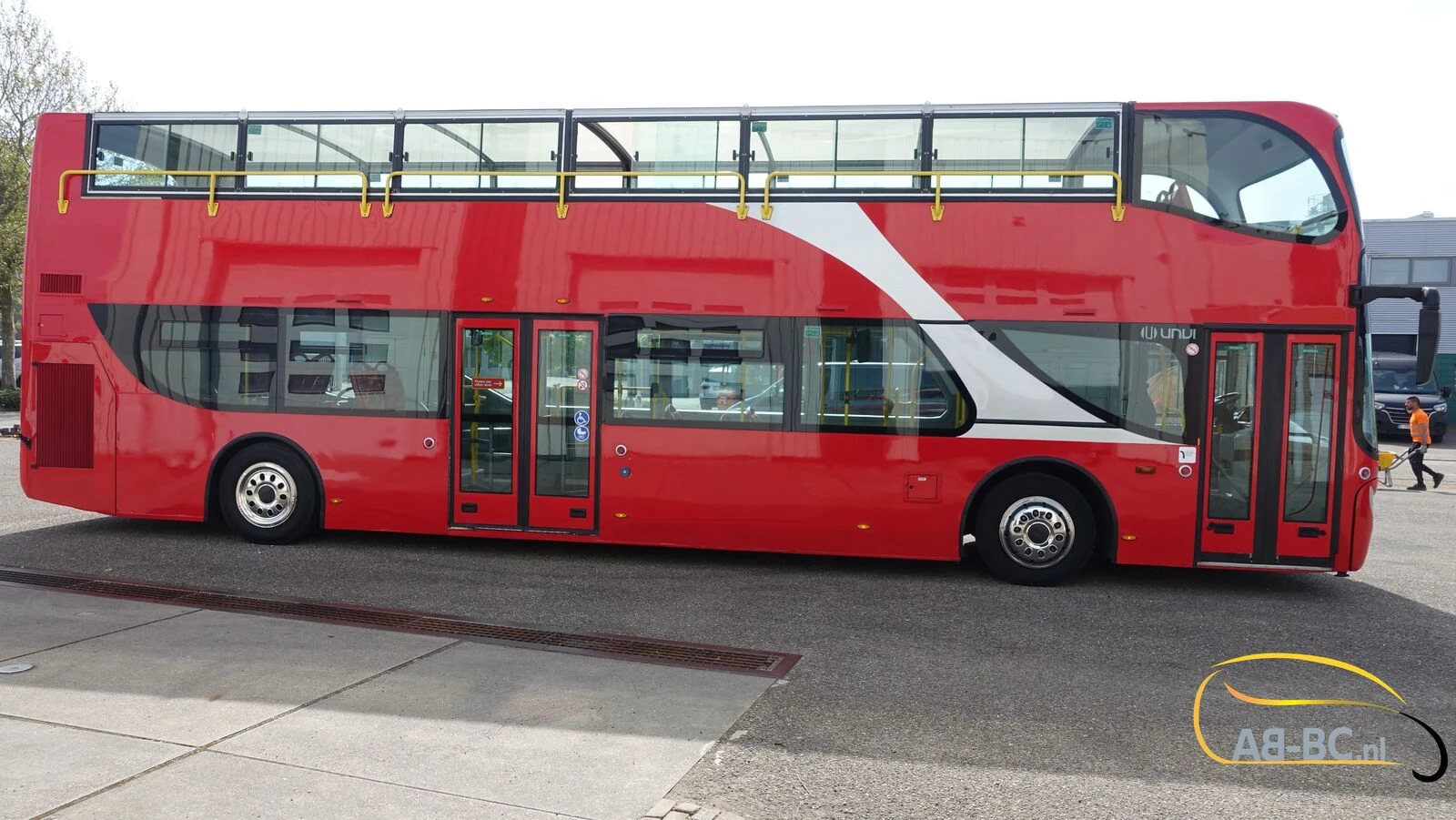 Volvo UNVI SIGHTSEEING (2 pieces available) EURO 5 2009 afbeelding 5