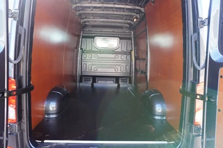 Volkswagen Crafter 2024 - 35 2.0 TDI 141 PK L3H3 Automaat zdjecie 10