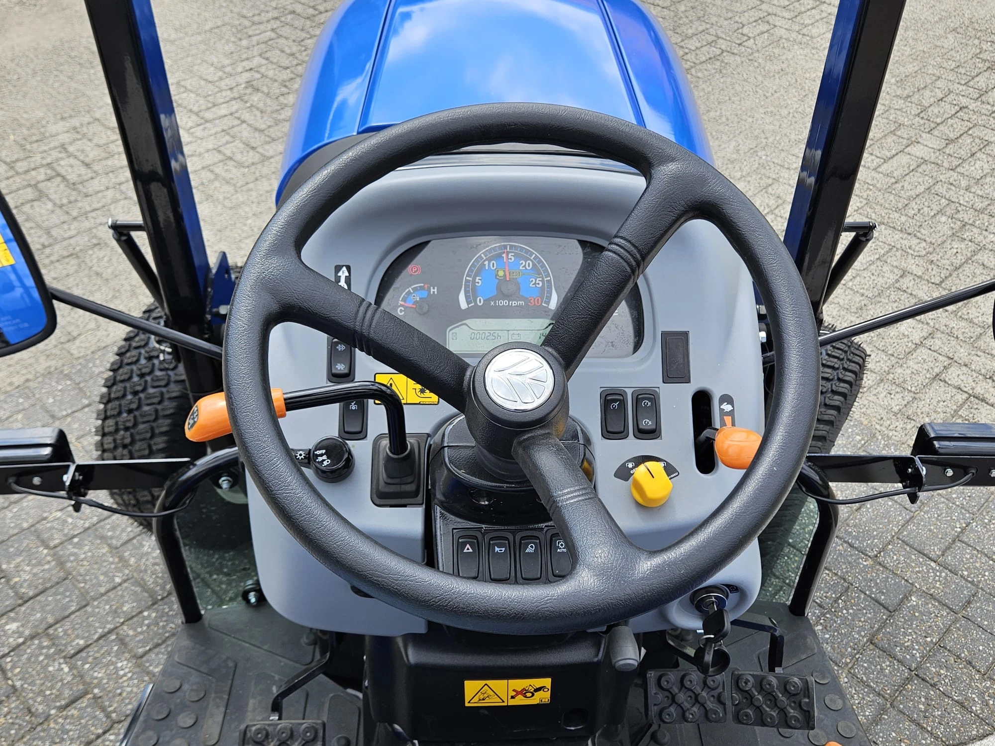 New Holland 2023 - Boomer 40 afbeelding 23