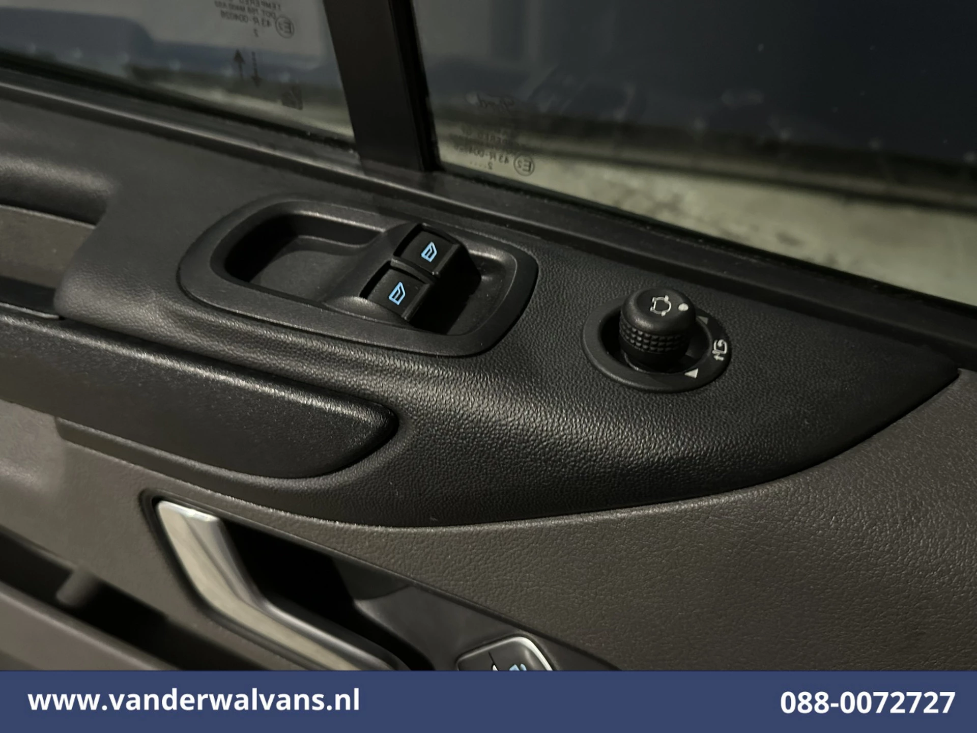 Ford Transit Custom 2023 - 2.0 TDCI L2H1 Euro6 Airco | Camera | Navigatie | LED | Apple Carplay | Cruisecontrol immagine 20