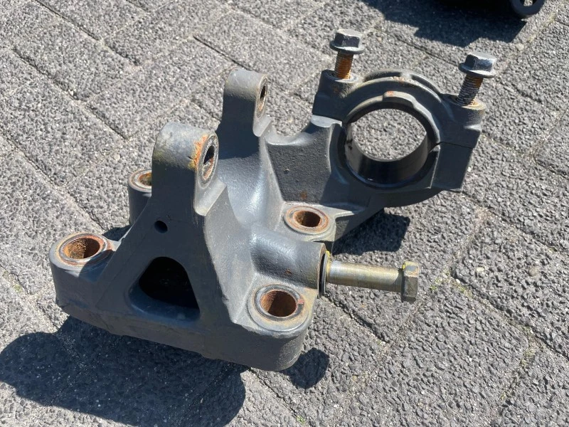 DAF - 1901311 / 1905675 STEUN RECHTS immagine 1