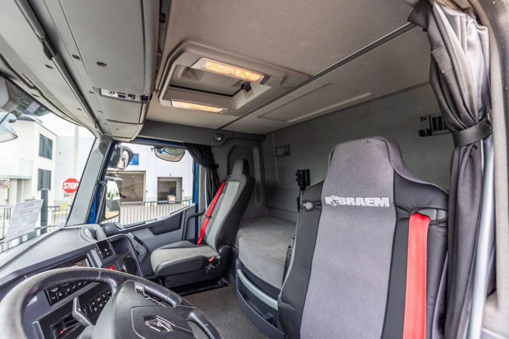 Renault 2018 - T480+HYDR imagen 9