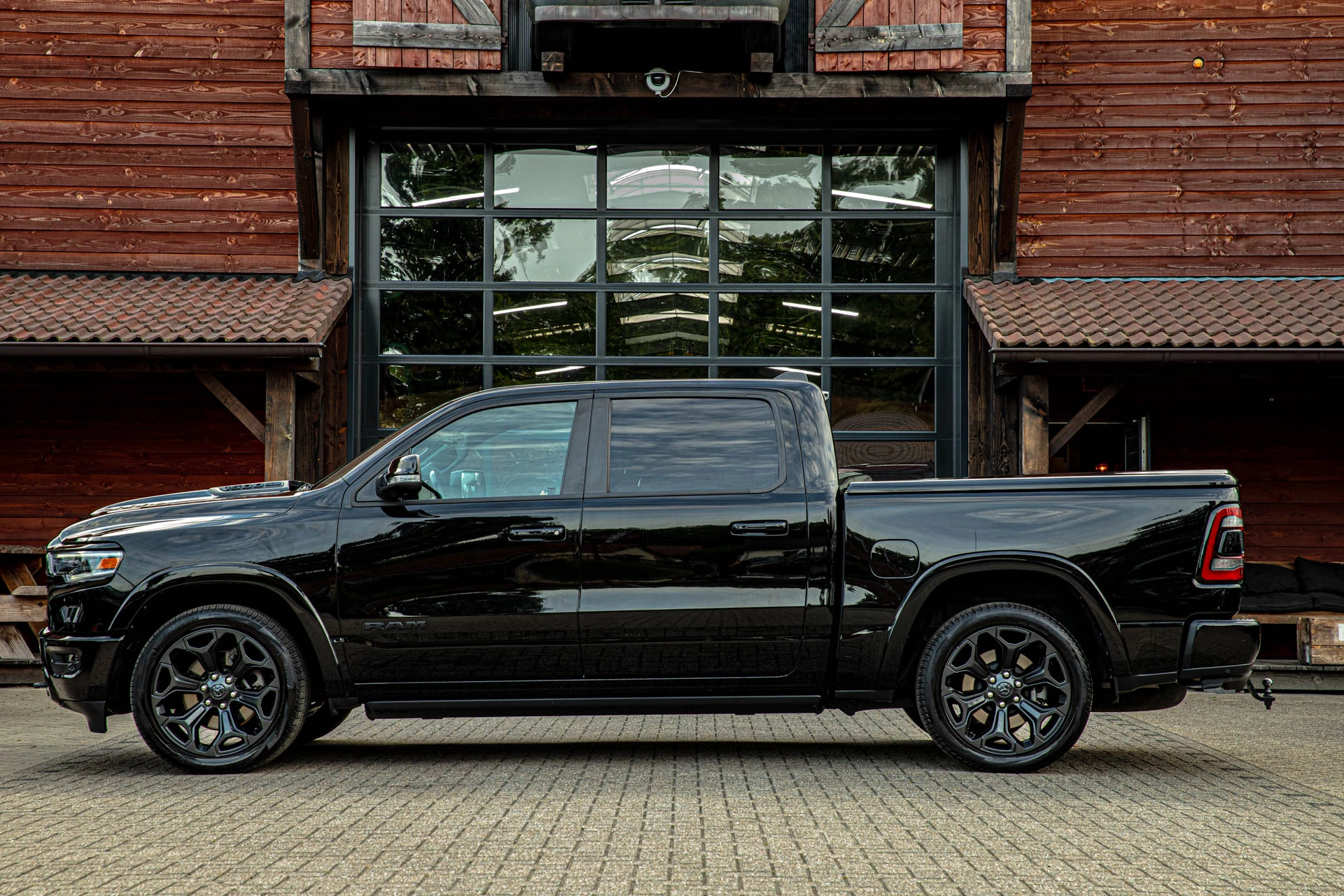 Dodge Ram 1500 2023 - Limited image 6