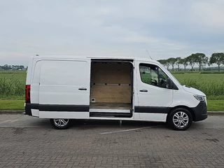 Mercedes-Benz Sprinter 2021 - 319 image 15