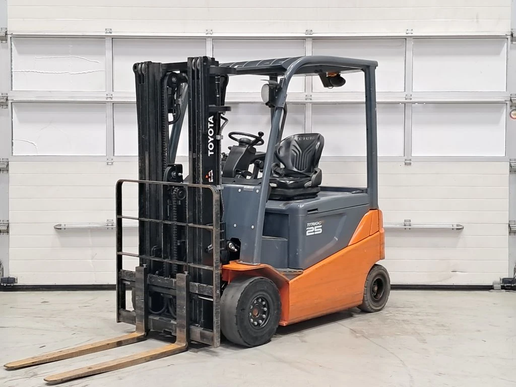 Toyota 2014 - 8FBMKT25 image 1
