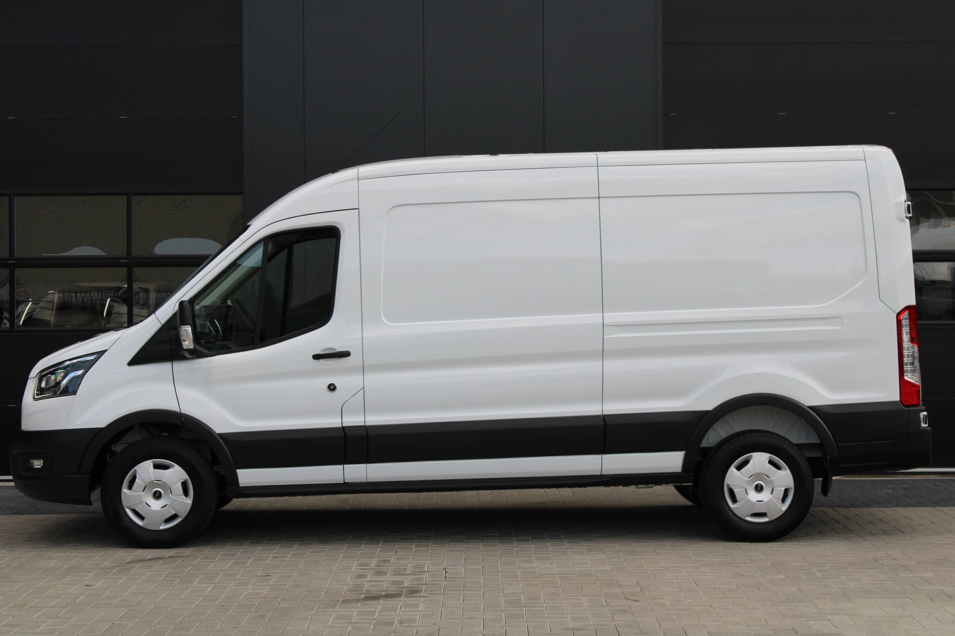 Ford Transit 2024 - 350 2.0 TDCI L3H2 Trend 130pk Trend - Facelift - Xenon - Carplay - Android - Camera - Airbag Passagier - Rijklaar obrázek 7