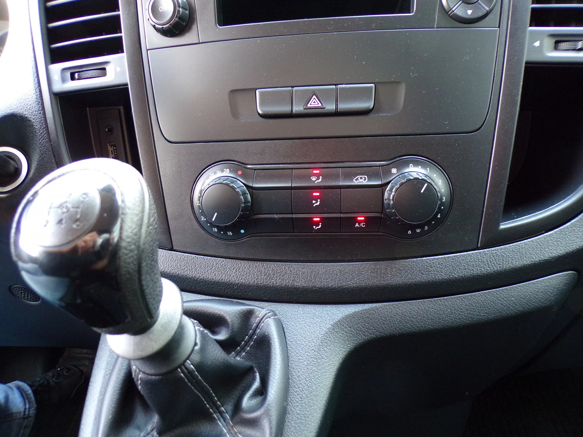 Mercedes-Benz Vito 2018 - 109 CDI Lang Airco image 9