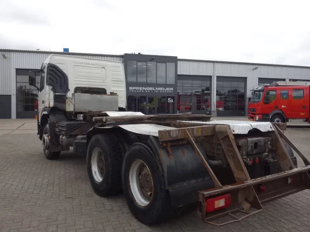 Volvo FM 12.420 2003 - 6x4,manual gearbox,steelsprings afbeelding 11