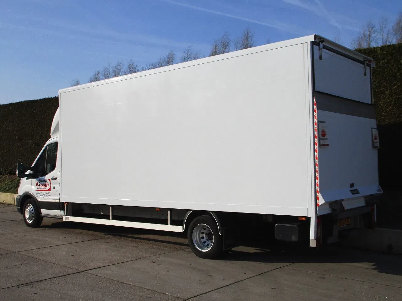 Ford Transit 2021 - bakwagen 5,8 m. Bild 3