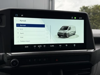 Volkswagen Transporter 2024 - 2.0 TDI 150 PK STYLE / AUTOMAAT / L1H1 / BPM VRIJ! / ACHTERKLEP / ECC / CRUISE / LANE ASSIST / CAMERA / 3-ZITS imagem 18