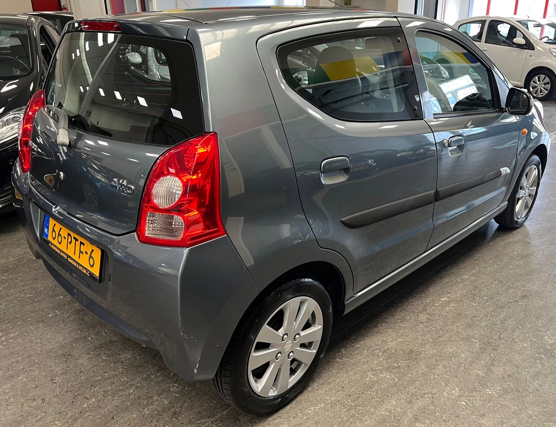 Suzuki Alto 2011 - 1.0 Exclusive - 2e eigenaar - Nette auto afbeelding 10