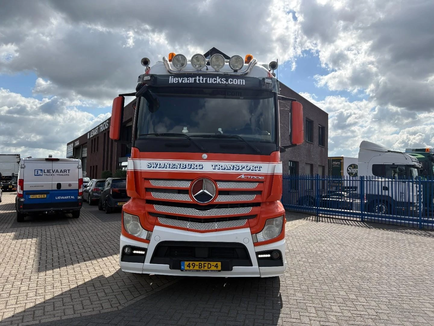 Mercedes-Benz Actros 2014 Bild 9