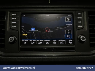 Volkswagen Crafter 2019 - 2.0 TDI 141pk L3H3 L2H2 Euro6 Airco | Navigatie | Camera | LED | Apple Carplay | Adaptieve Cruisecontrol image 2