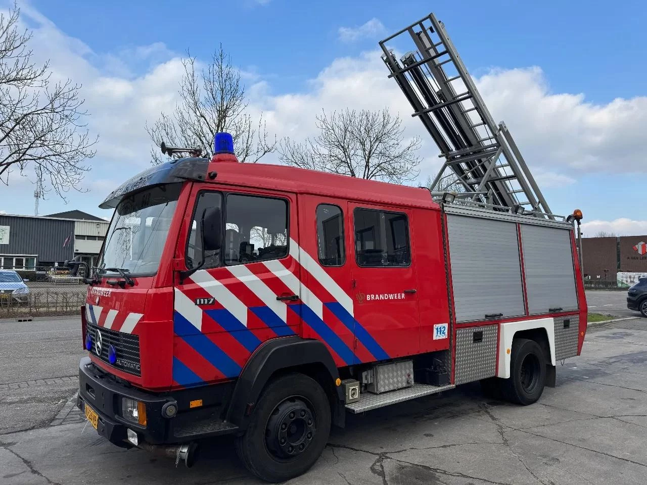Mercedes-Benz 1117 1990 afbeelding 1