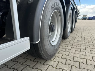 Kässbohrer N/A 2026 - NEW HEAVY DUTY FLATBED / TWISTLOCK / ALU DROPSIDES / BPW / NL / APK: 04-2027 zdjecie 39