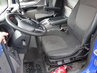 DAF LF 210 2015 - oprijlaadbak,airco bild 11