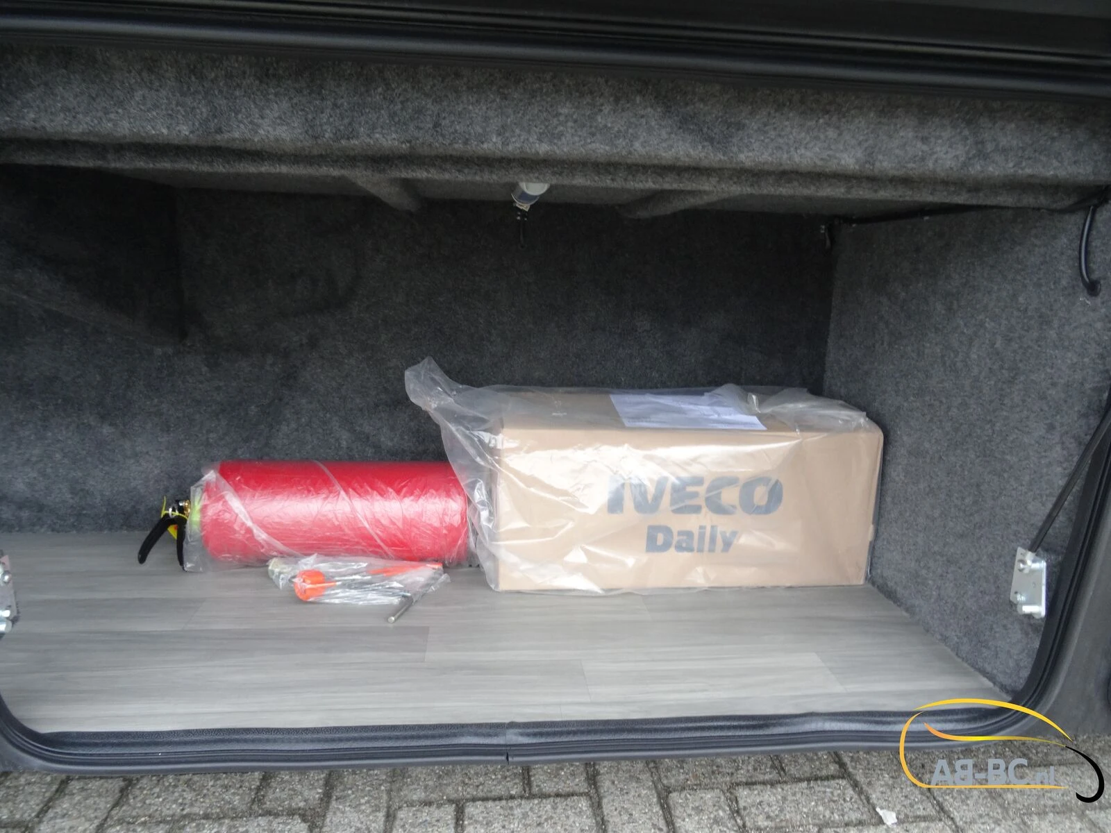 Iveco Aveuro Tourna 35 Seats EURO 6 2 Units Available afbeelding 36