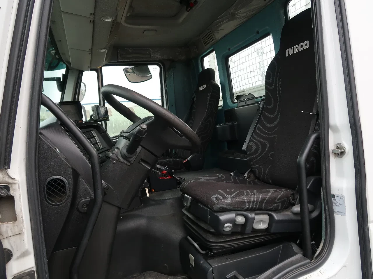 Iveco Trakker 2016 - 410 6x4 Euro 6 Full Steel, Palfinger 20001 K TOP! obrázek 17