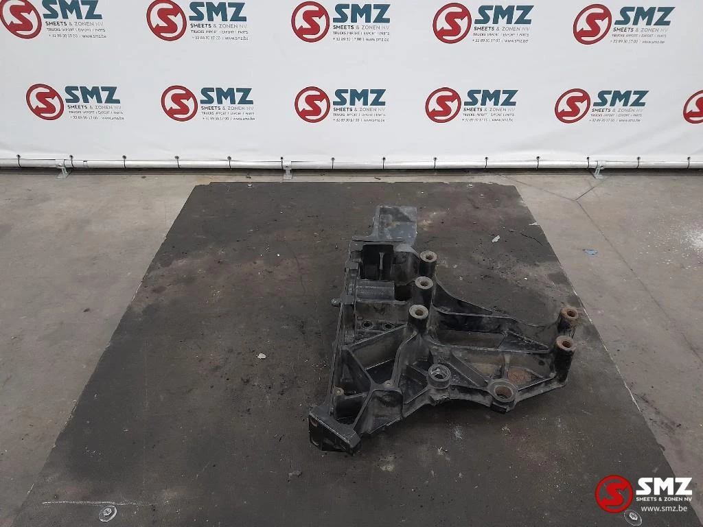 Renault 2002 - Occ bracket rechts Renault T 21116690 82232587 image 3