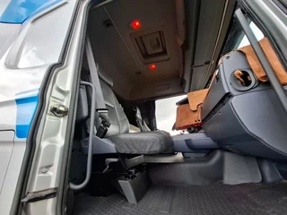 Scania R 2014 - R580 V8 / RETARDER / LIFT+LENKACHSE / FULL-AIR / PLATFORM 2000 KG / LEATHER / AIRCO / AUTOMATIC / EURO-6 / 2014 image 31
