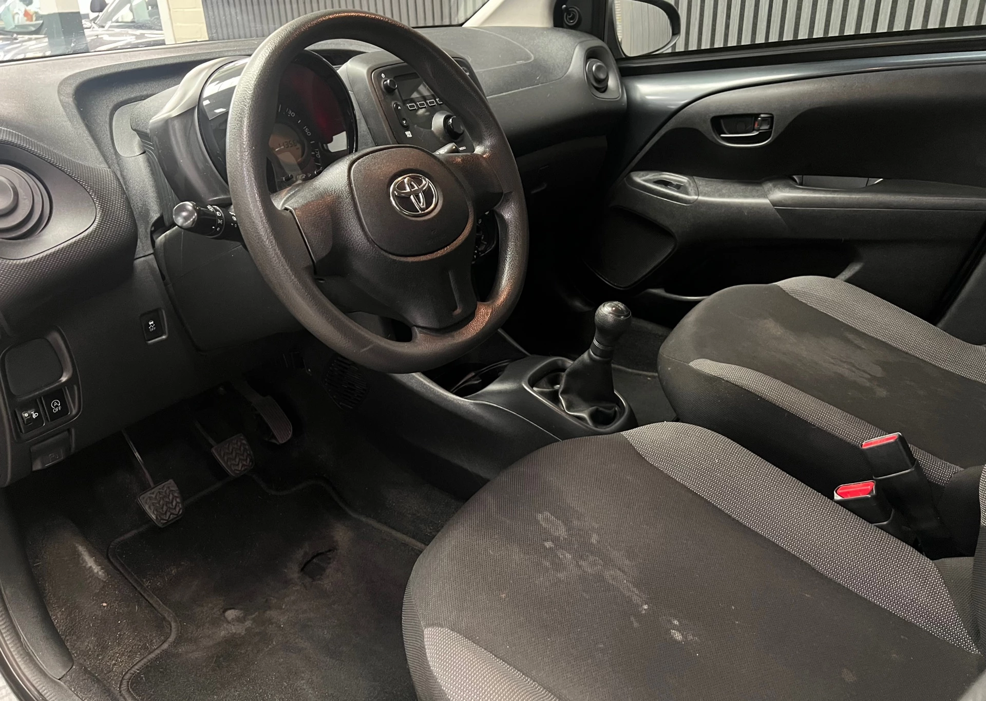 Toyota Aygo 2016 - 1.0 VVT-i x-now 2e Eigenaar - NAP - Cruise - Airco afbeelding 23