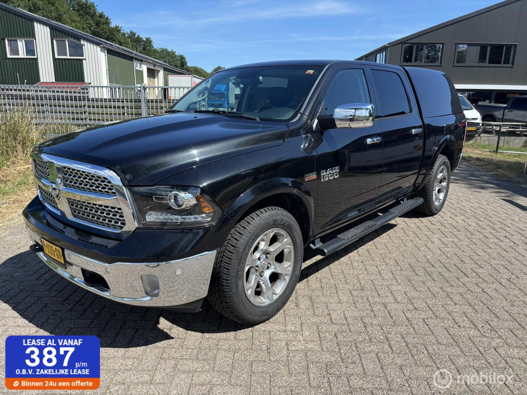 Dodge Ram 1500 2017 - Laramie Crew Cab 4x4 afbeelding 1