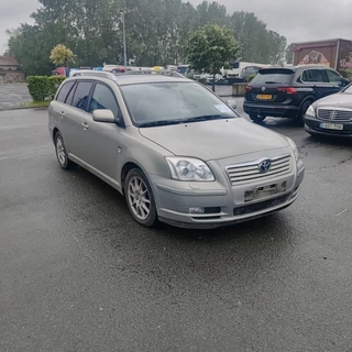 Toyota Avensis 2004 - N/A bild 2