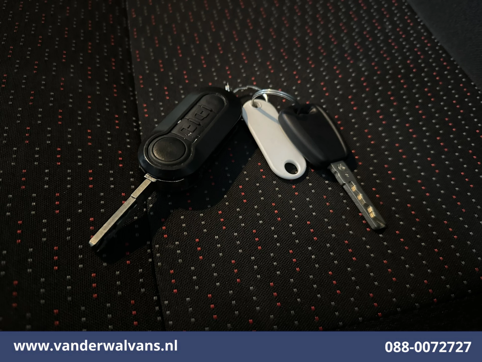 Peugeot Boxer 2024 - 2.2 BlueHDi 165pk Bakwagen 434cm Lang Laadklep Euro6 Airco | Camera | Cruisecontrol Bild 19