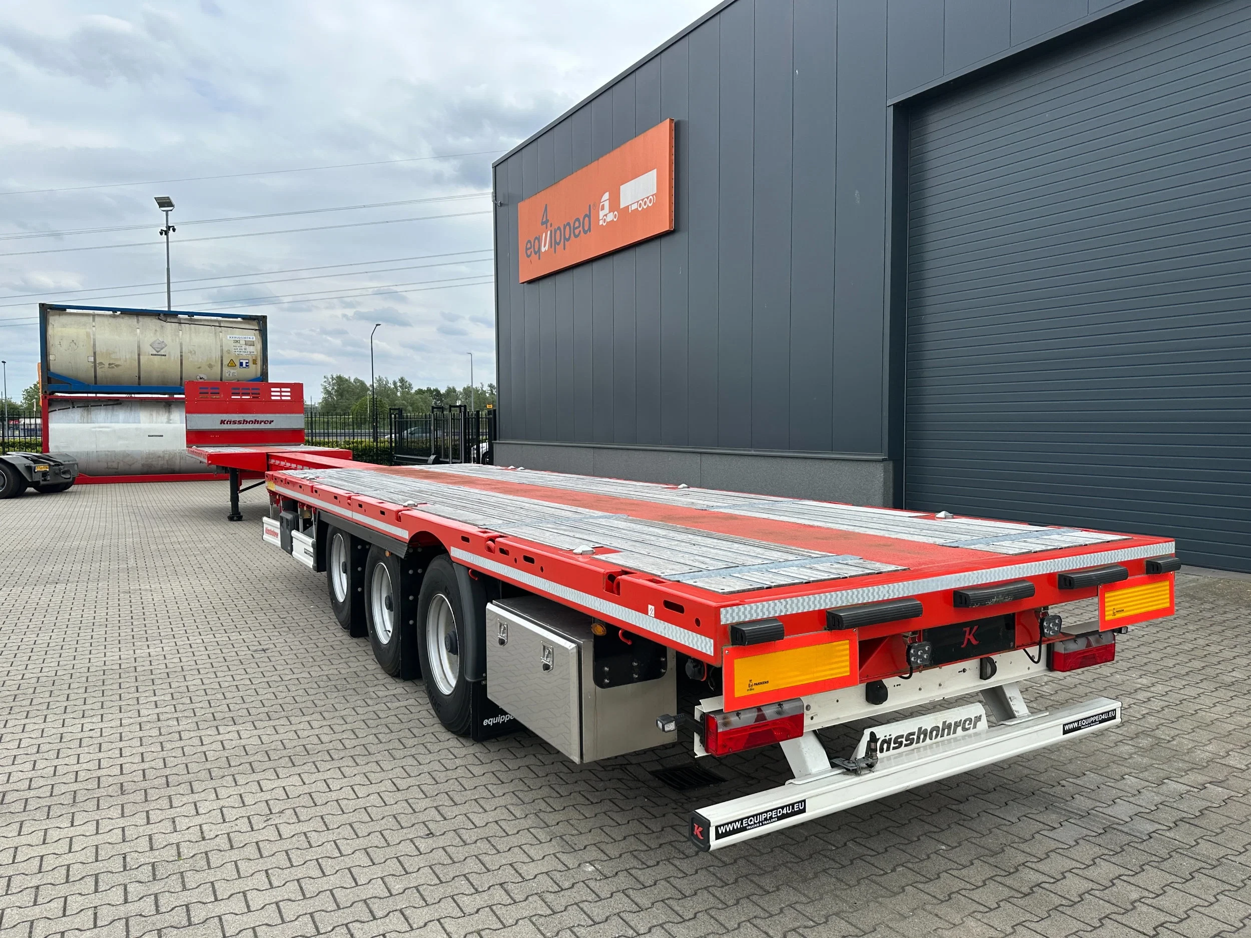 KAESSBOHRER 2026 - new and unused Heavy-Duty flatbed / 690cm extendable / steering axle / lift axle / twistlocks / timberstakes / NL-trailer / APK: 04-2027 zdjęcie 50