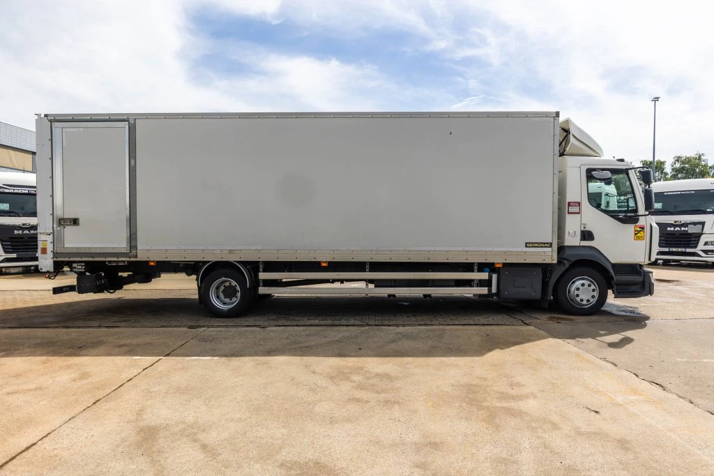 Renault 2020 - D12.240+HAYON ANTEO 1.7T. zdjęcie 11