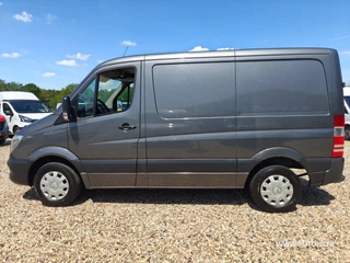 Mercedes-Benz Sprinter 2013 - 2.2 CDI , Apk Feb. 2027 , Camera , 3 persoons , leuke werkbus. image 2