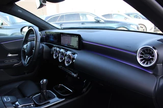 Mercedes-Benz A-Class 2022 - 180 Business Solution LEDER SFEER WIDESCREEN CARPLAY image 15