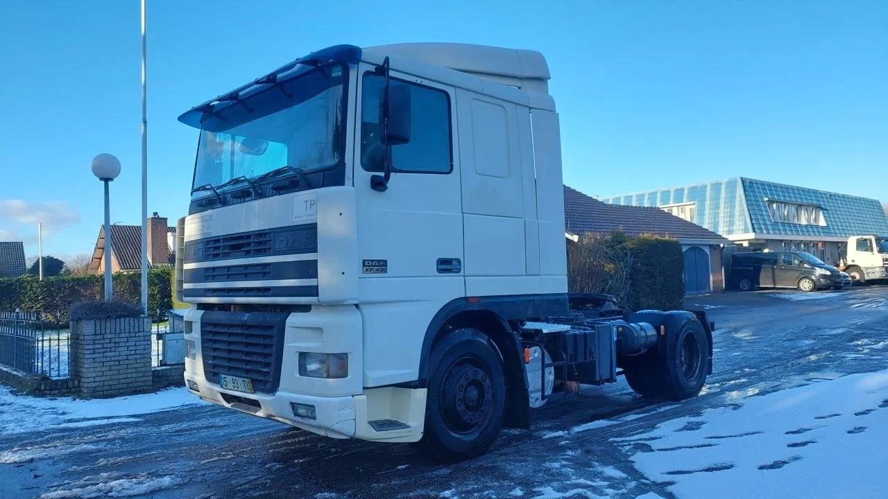 DAF XF 95.430 1999 - EURO 2 MANUAL GEARBOX zdjęcie 1