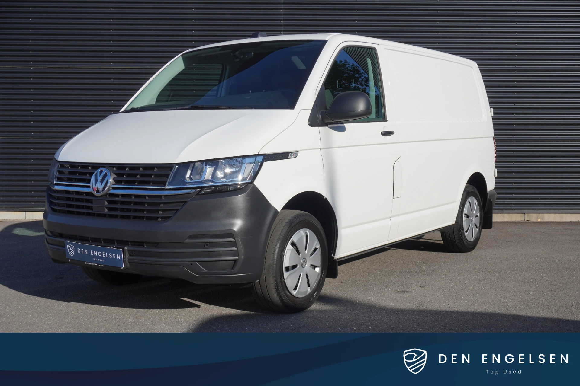 Volkswagen Transporter 2024 - 150pk Automaat L1H1 Apple Carplay Parkeersensoren Cruise control Achterdeuren Airco 3-Zits afbeelding 1