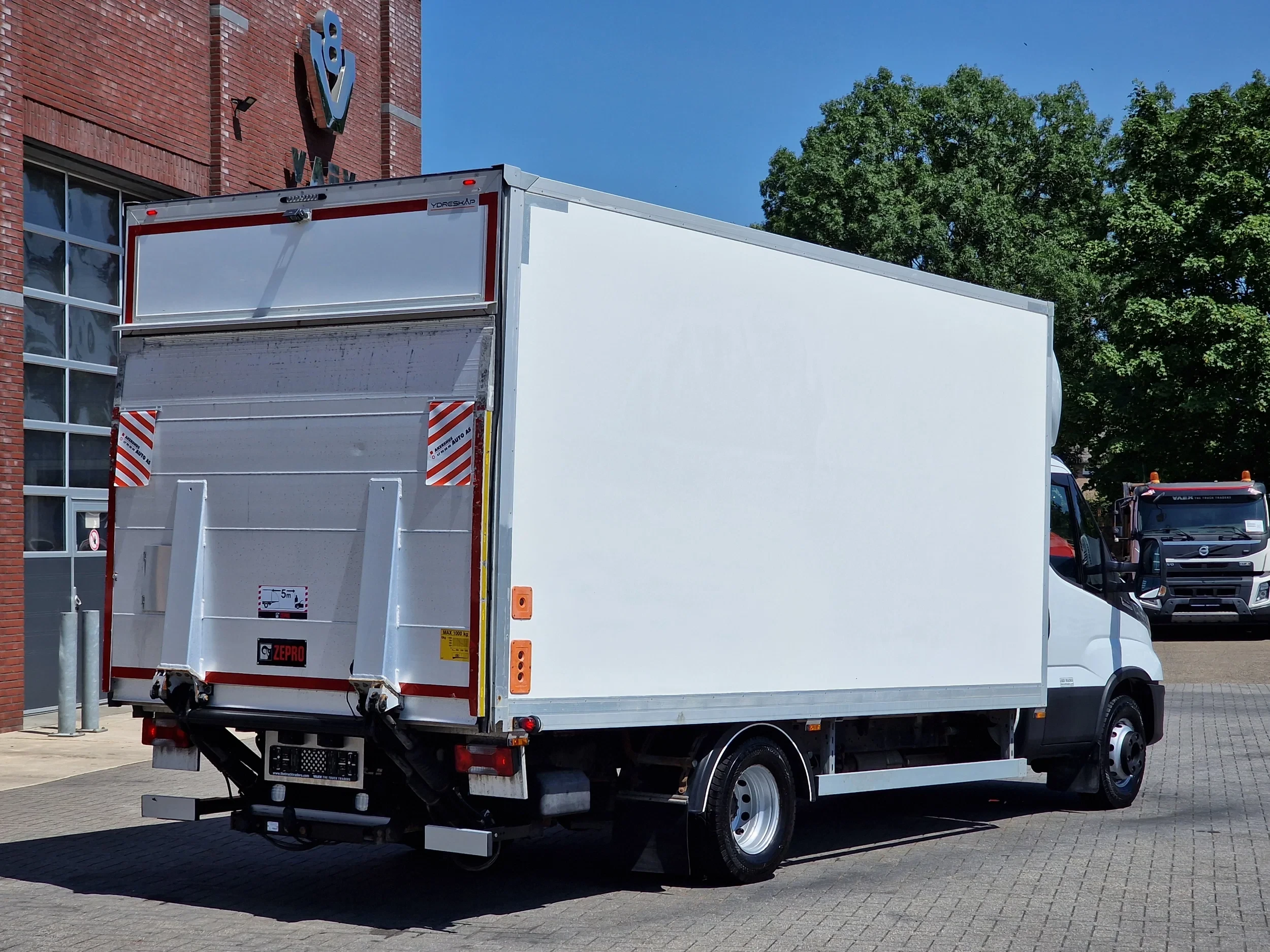 Iveco Daily 2021 - 72C210 - Carrier 600 Frigo - Zepro loadlift - Automatic gearbox - Camera image 9
