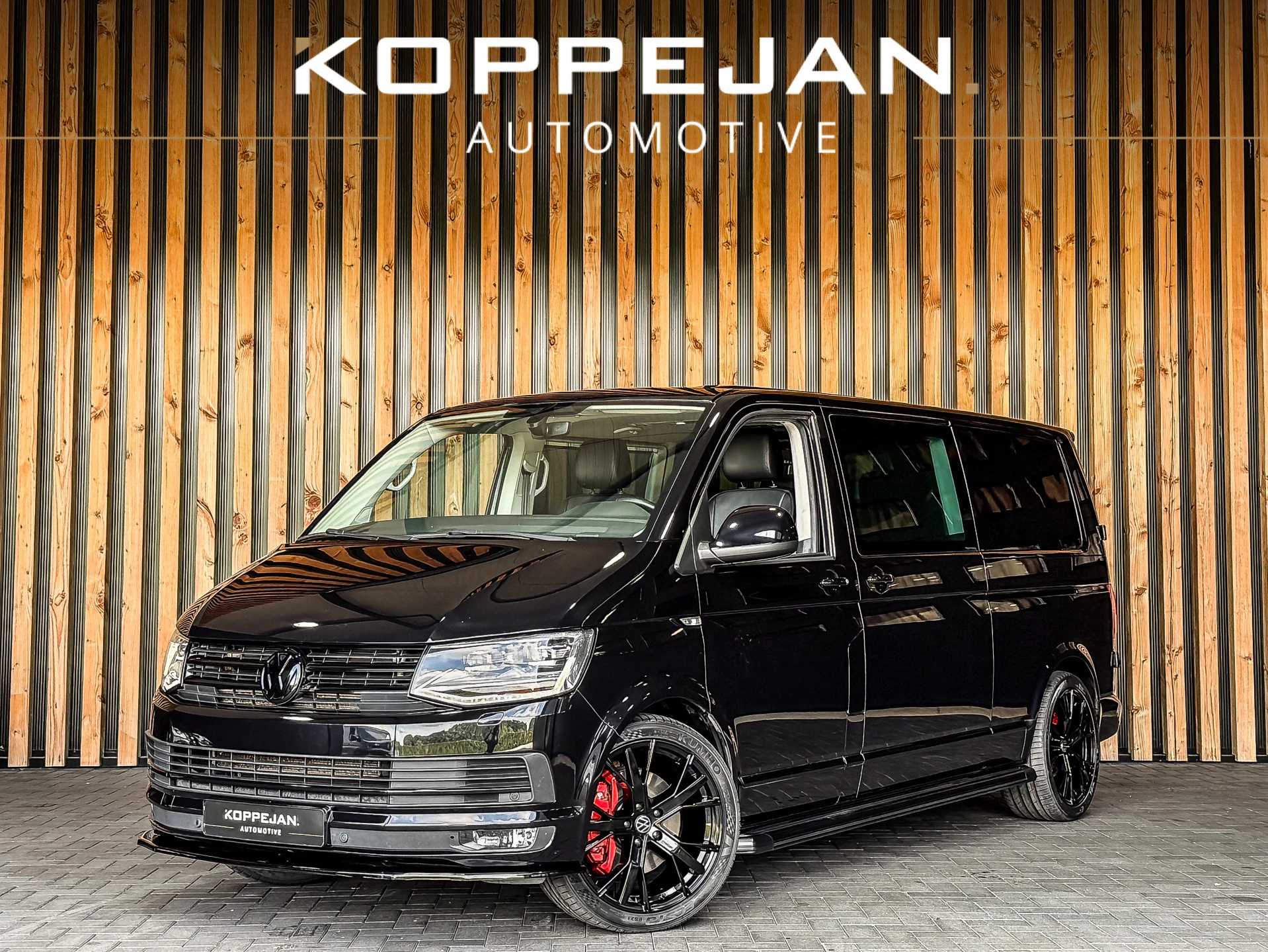 Volkswagen Caravelle 2017 - 2.0 TDI 204PK DSG Highline Dubbele Cabine afbeelding 1