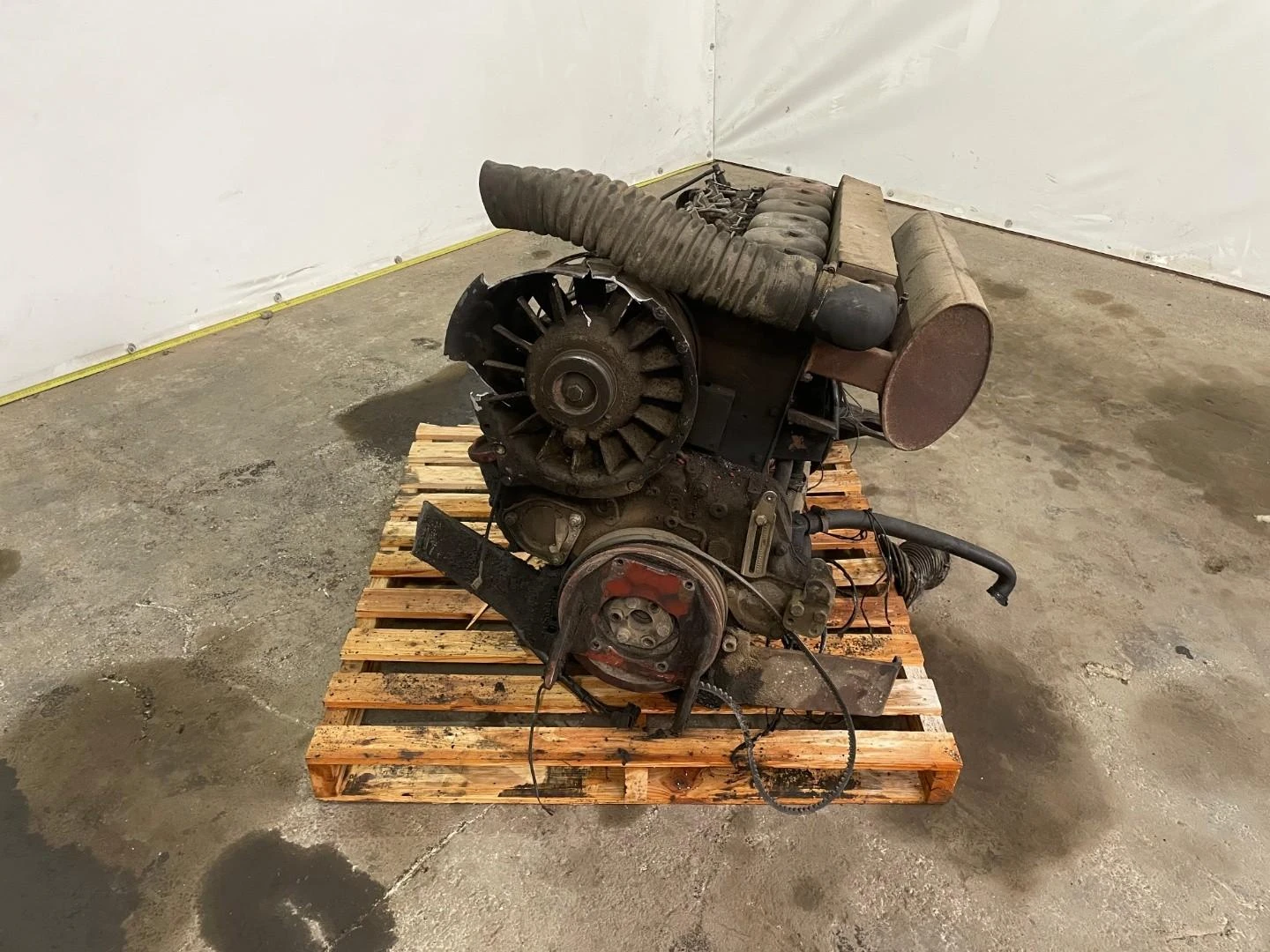 Deutz F6L912W 6-cylinder inline diesel engine afbeelding 2