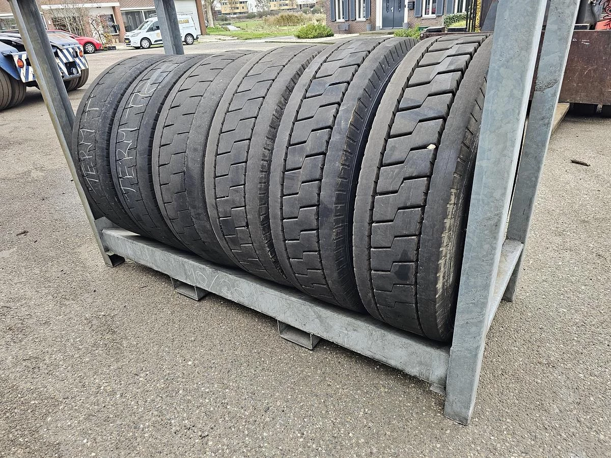 MICHELIN 280/75 R 22.5 TERMNAL TRACTOR TIRE - EXTRA HEAVY DUTY 2005 obrázek 5