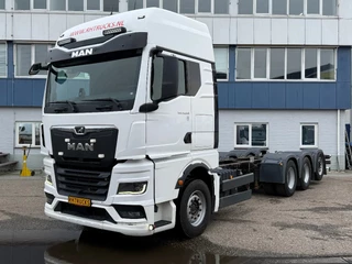 MAN TGX 2022 - 35.580 8X4 EURO 6 + STEERING AXLE te koop