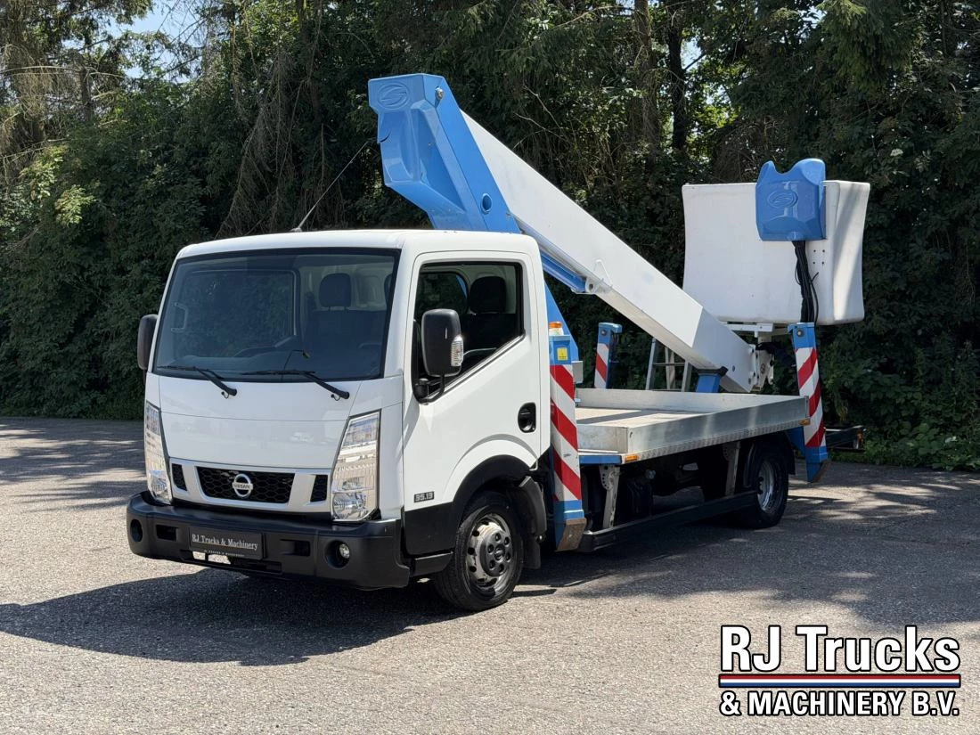 Nissan Cabstar 2017 - NT400 35.13 - Socage T318 | 18M | 10M Outreach | Euro 6 afbeelding 17