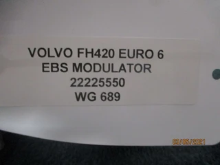 Volvo - 22225550 EBS MODULATOR EURO 6 FH FM FL FMX obrázek 2 náhled