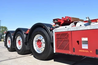 Broshuis 2018 - 3UCC-39/45 MFCC + GENMARK GENSET 2023!! - LIFT AXLE - SAF AXLES - DISC BRAKES - 2 x EXTENDABLE - ALCOA'S - EXCELLENT CONDITION - afbeelding 3 miniatuur