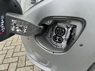 Mercedes-Benz eVito 2025 - 66kWh 100% Elektrisch 286km wltp obrazek 26