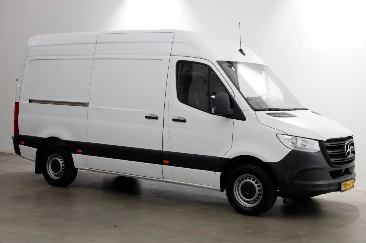 Mercedes-Benz Sprinter 2021 - 311 CDI 115pk RWD 7G Automaat L2H2 Airco/Camera 05-2021 Bild 10