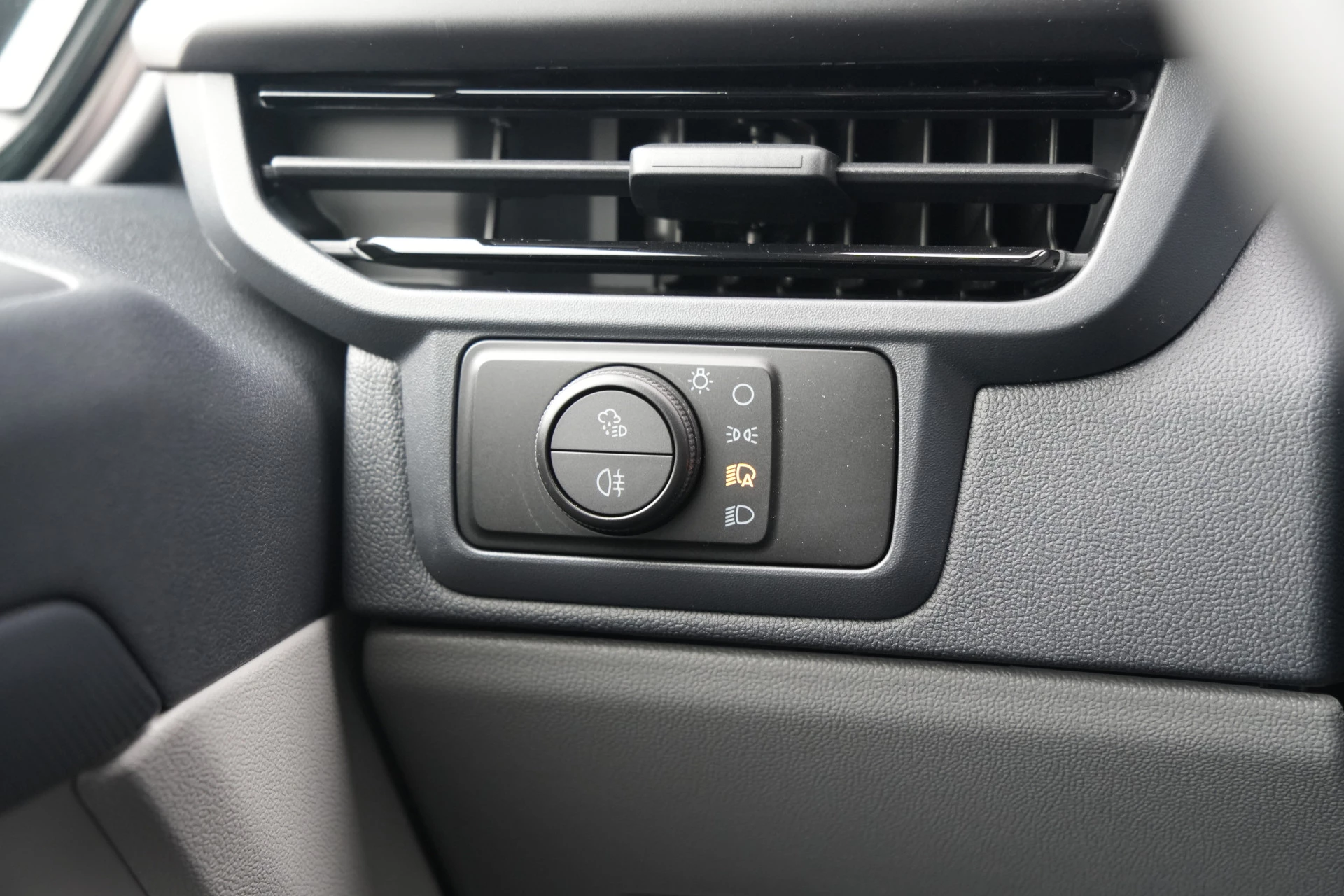 Ford E-Transit Custom 2026 - 340 L2H1 Sport 71 kWh 218pk - 2x Schuif - AGR Stoel - ACC - B&O - Navi - Stoel/Stuurverwarming - 360 Camera - Blindspot - Wegklapbare Trekhaak - Rijklaar Bild 21