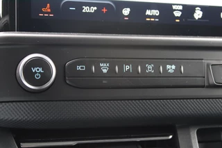 Ford E-Transit Custom 2026 - 340 L2H1 Limited 71 kWh 218pk | 2x Schuif | DDS LED | 360 Camera | B&O | ACC | Navi | Verwarmd stuurwiel | Elek trekhaak | AGR-stoel | Rijklaar bild 35