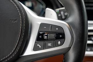 BMW X5 2023 - xDrive 45e High Executive | M sport | Panoramadak | 22" LMV | Laserlight | Memory Seats | Harman Kardon | Camera | Carplay | Cognac Leder obrazek 17