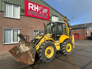 New Holland N/A 2011 - LB115B, CE, 240 MM MULTI PURPOSE LOADER BUCKET, 800 MM BACHOE DIGGING BUCKET, FLIP OVER FORKS, AIR CONDITIONER afbeelding 3